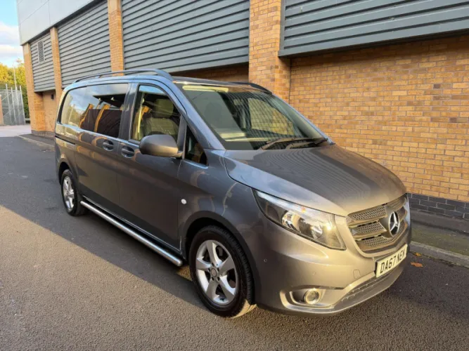 2017 Mercedes-Benz Vito photo 1