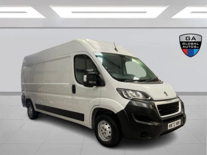 2022 Peugeot BOXER photo 1