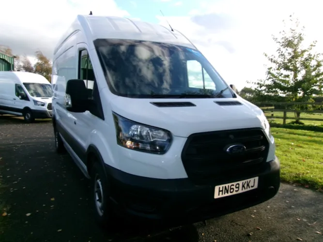 2019 Ford TRANSIT photo 1