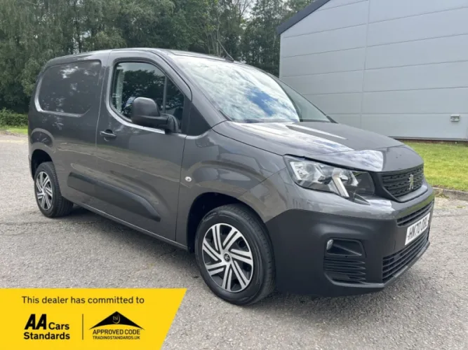 2020 PEUGEOT PARTNER photo 1