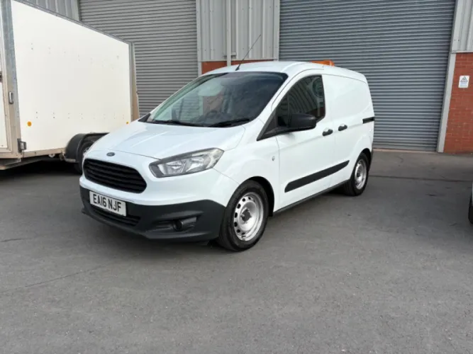 2016 FORD TRANSIT COURIER photo 1
