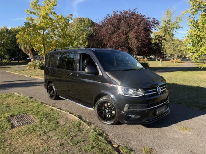 2017 VOLKSWAGEN TRANSPORTER SPORTLINE photo 1
