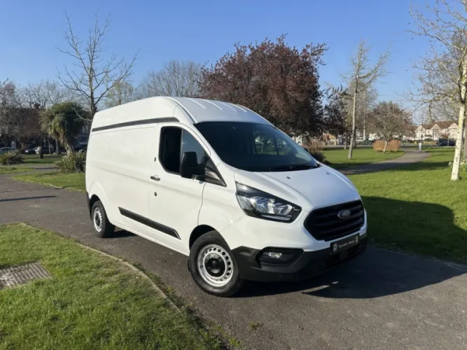 2022 FORD TRANSIT CUSTOM photo 1