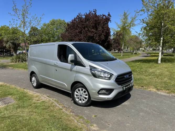 2022 FORD TRANSIT CUSTOM photo 1