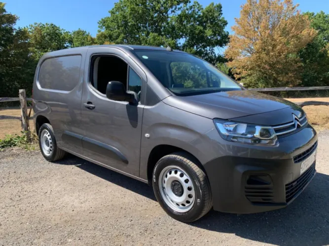 2023 CITROEN BERLINGO photo 1