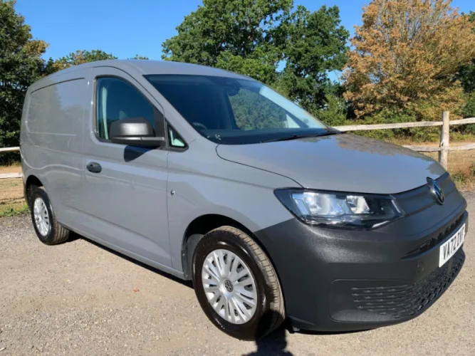 2023 VOLKSWAGEN CADDY photo 1