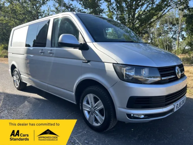 2016 VOLKSWAGEN TRANSPORTER photo 1
