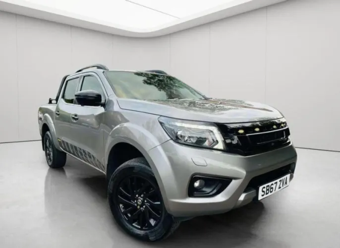 2018 NISSAN NAVARA photo 1