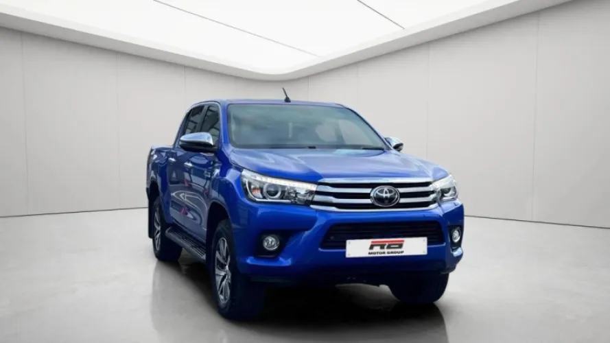 2018 TOYOTA HILUX photo 1