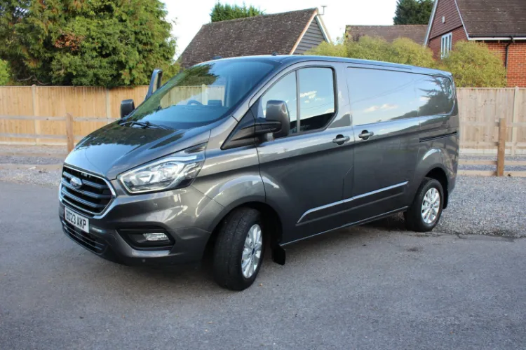 2023 Ford Transit Custom photo 1