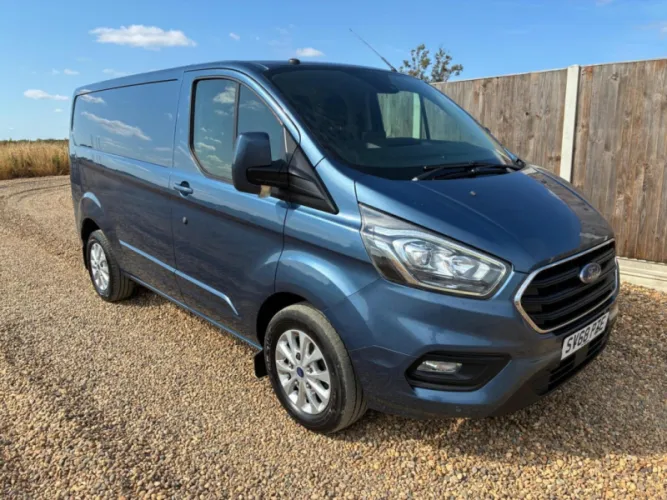 2018 FORD TRANSIT CUSTOM photo 1