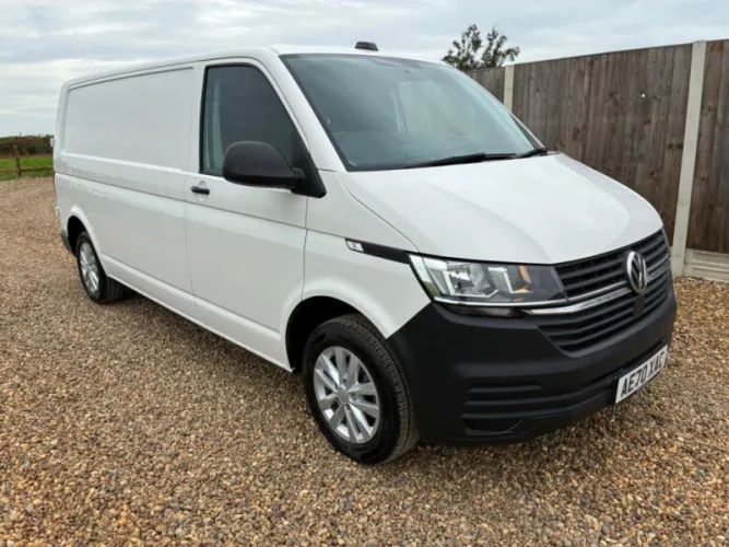 2020 VOLKSWAGEN TRANSPORTER photo 1