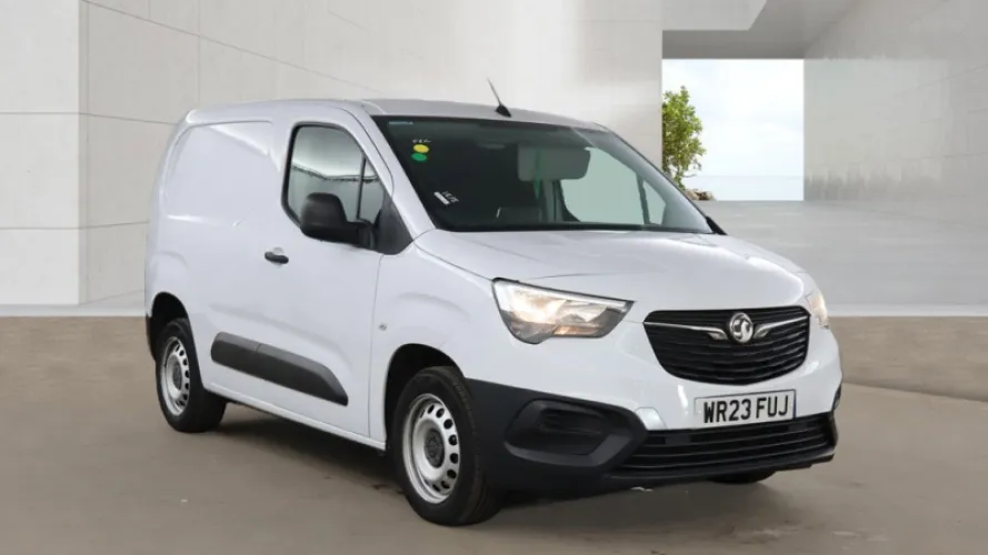 2023 Vauxhall Combo photo 1