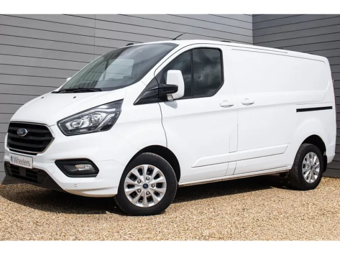 2020 Ford Transit Custom photo 1