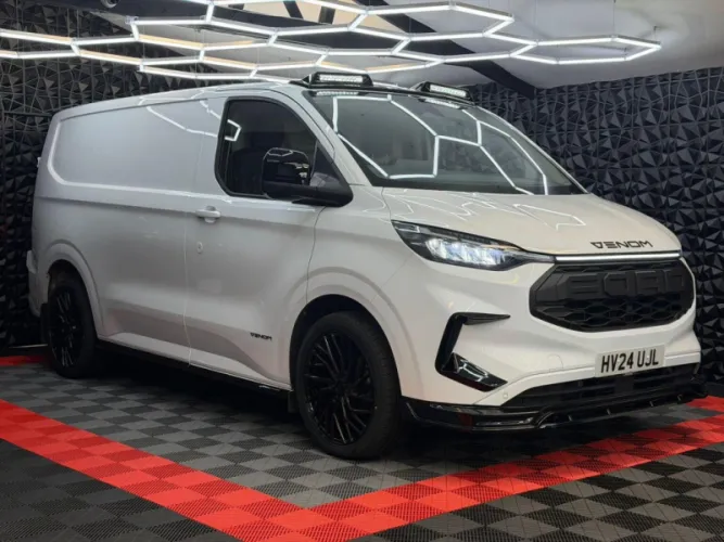 2024 FORD TRANSIT CUSTOM photo 1