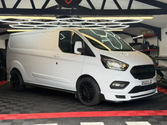 2022 FORD TRANSIT CUSTOM photo 1