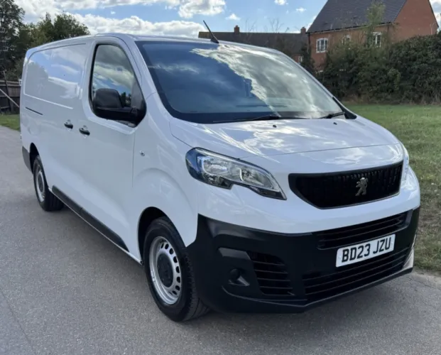 2023 PEUGEOT EXPERT photo 1
