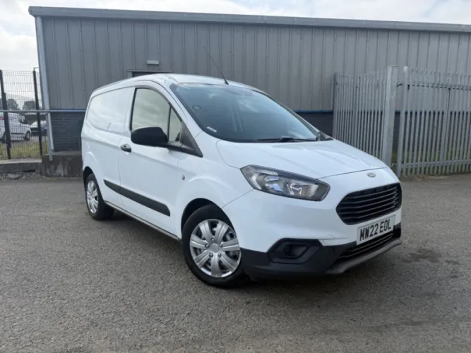 2022 FORD TRANSIT COURIER photo 1