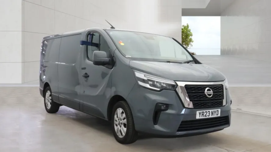 2023 NISSAN PRIMASTAR photo 1
