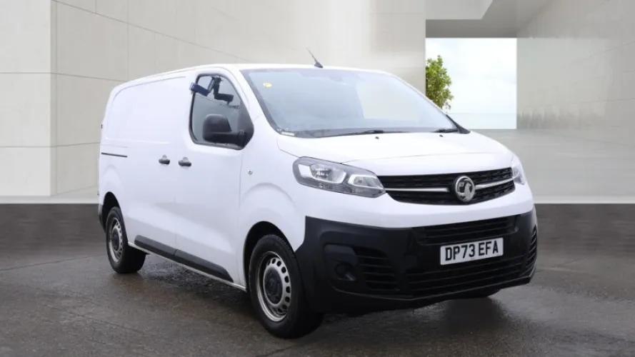 2023 VAUXHALL VIVARO photo 1