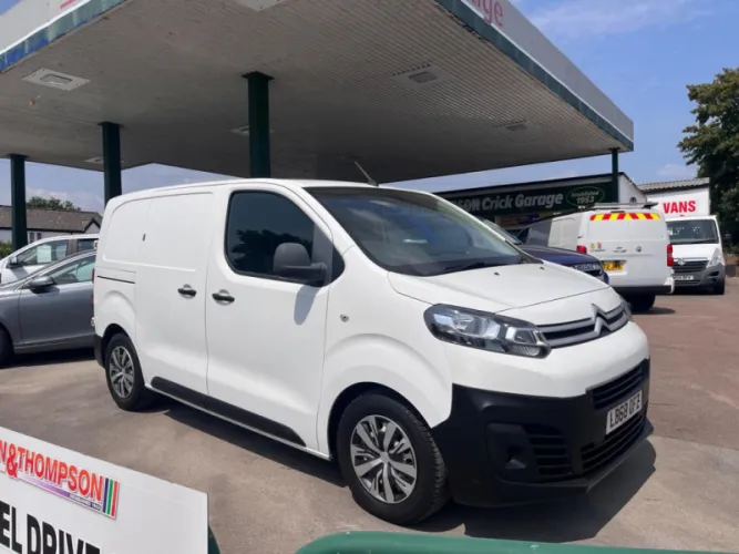 2019 CITROEN DISPATCH photo 1