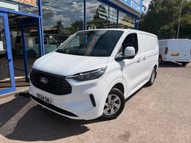 2024 Ford Transit Custom photo 1