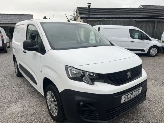 2021 PEUGEOT PARTNER photo 1